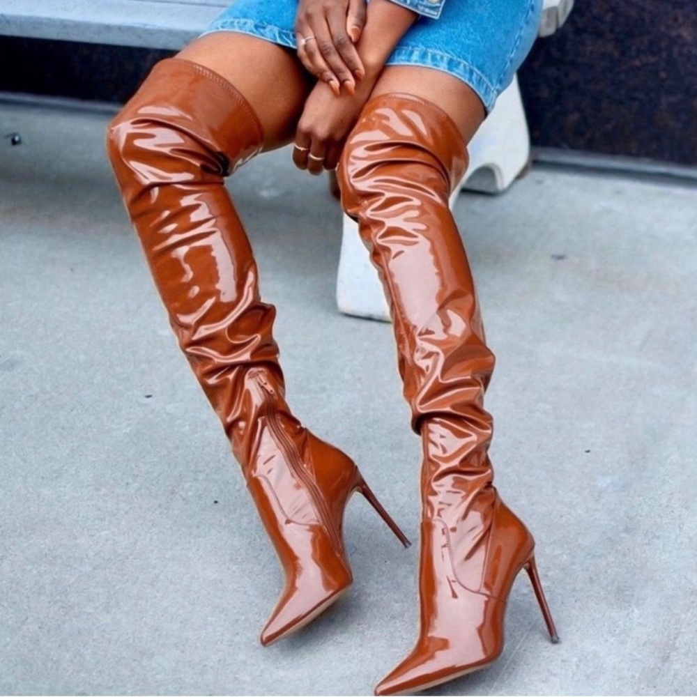 COPY - Steve Madden women high knee brown boots